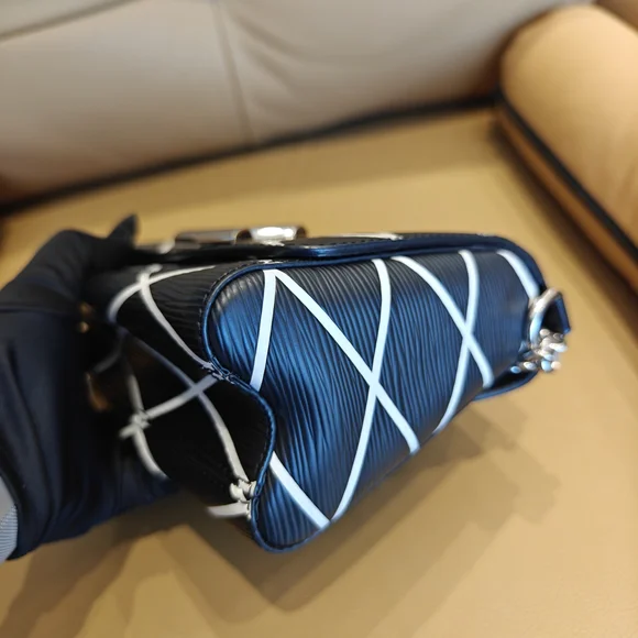 Louis Vuitton Black/White Malletage Leather Twist PM Shoulder Bag - Picture 12 of 12